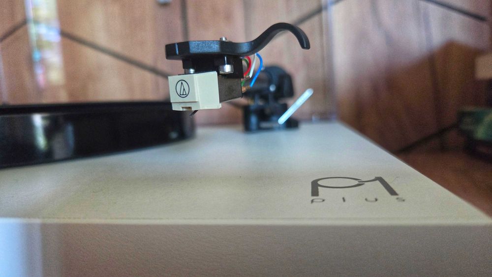 Rega planar 1 plus