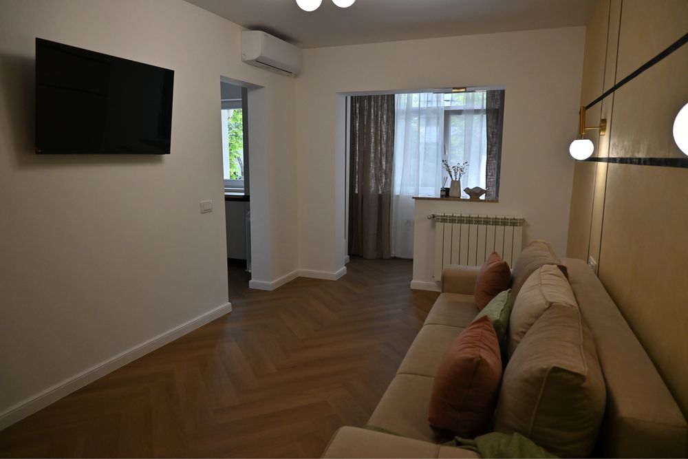 Garsoniera premium de inchiriat etaj 1 zona Hipodrom