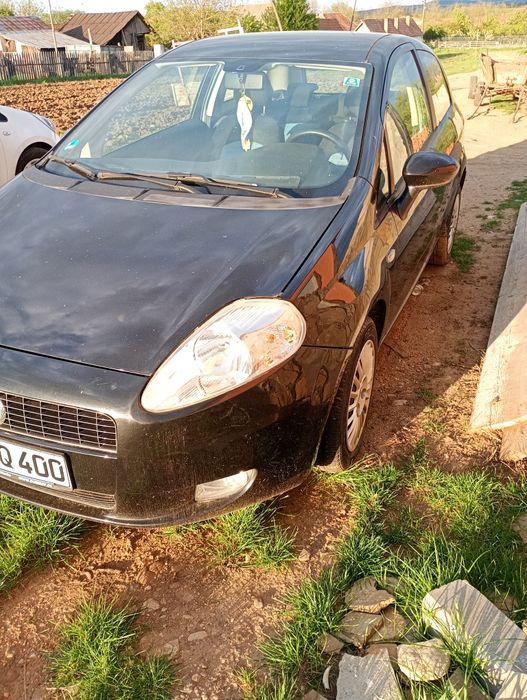 Vand fiat punto /schimb cu animale