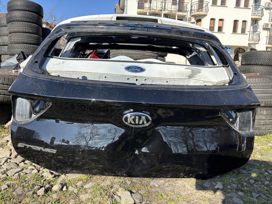 Капак/Багажник/Задна врата Kia Stonic