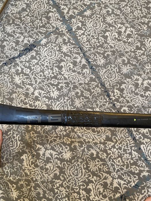 Продам клюшку бауер агент