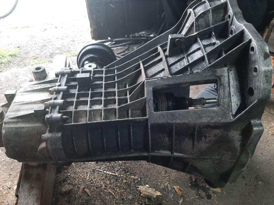 Продаётся коробка на Ford Tranzit.