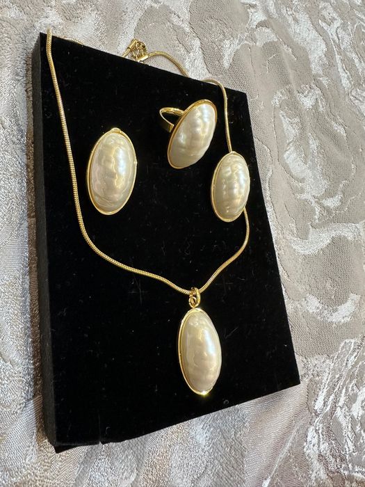 Бижутерия новая с жемчугом