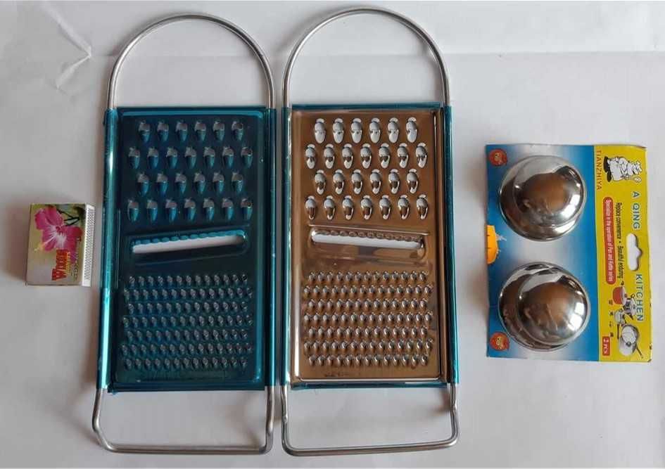 2 răzătoare oțel inox + 2 butoni inox pentru capace