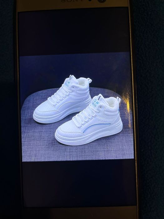 Зимние кроссовки