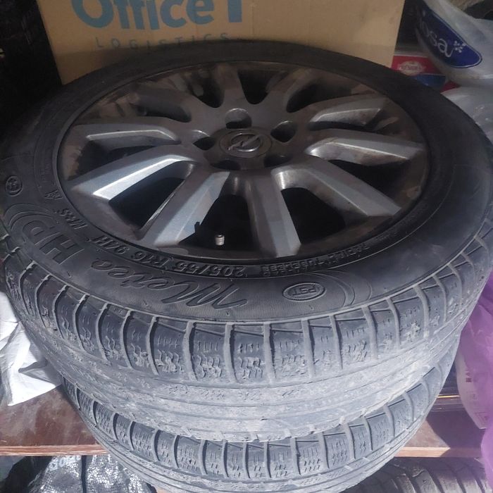 Продавам Опел Зафира 1.6 150к.с фабричен метан на части