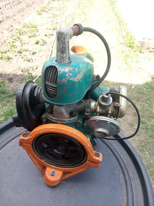 Продам бензопилу Дружба Электрон