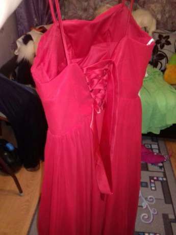 Продам вечернее платье, красного цвета