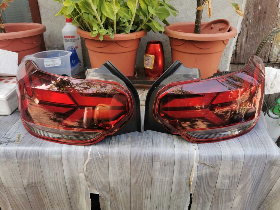 Stop Stanga-Dreapta Original cu Soclu si Becuri Logan 3 2021 Prezent.