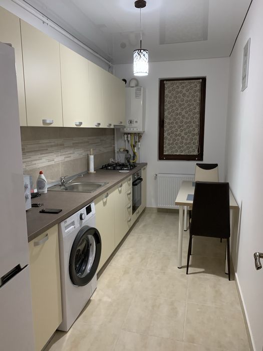 Garsoniera de inchiriat str Crinului