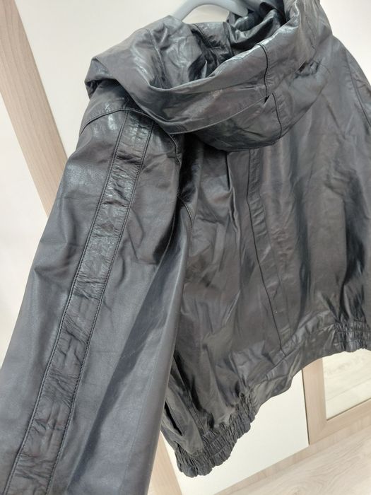 Женская кожаная куртка