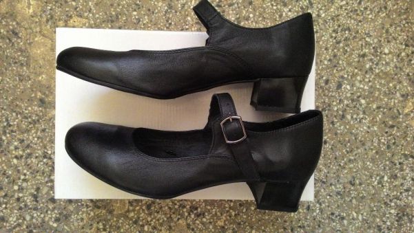 Скарпини от 35 до 41 номер в наличност-естествена кожа.