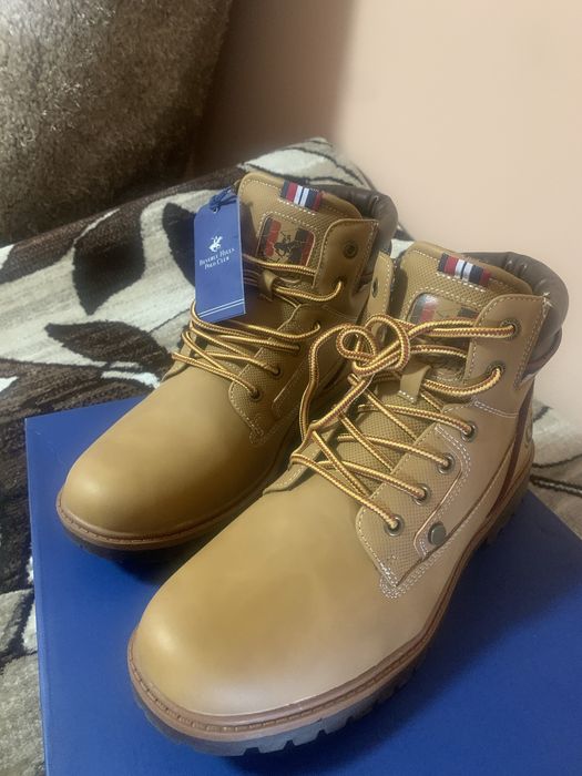 Originali .. marimi disponibile 41 si 42