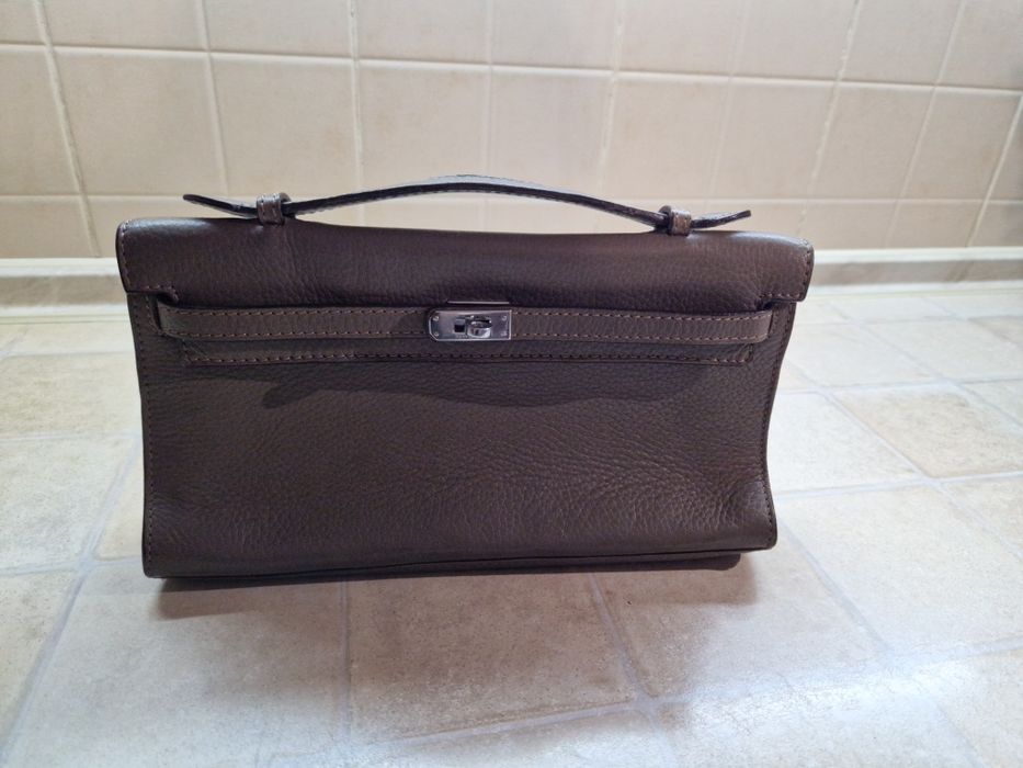 Продаётся кожаный клатч hermes kelly
