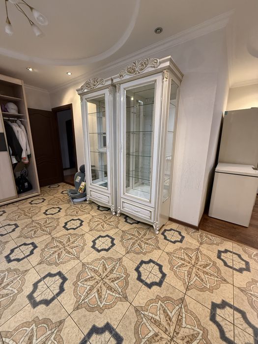 Продается гарнитур