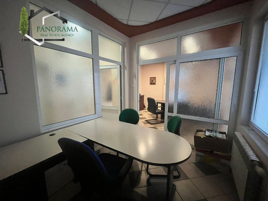 Продава се Офис в Шумен, Военно училище - 150 кв.м за 442 €/кв.м - Снимка #1