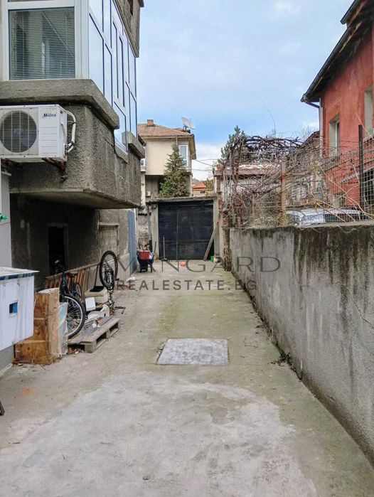 Продава се Къща в Пловдив, Център - 180 кв.м за 1778 €/кв.м - Снимка #7