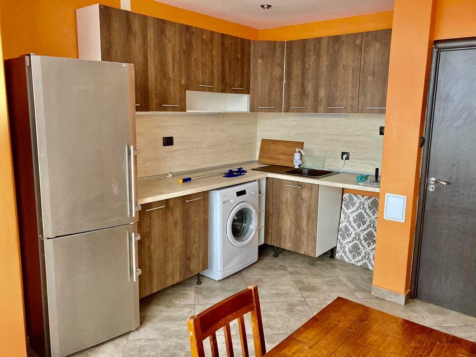 Дава се под наем Двустаен апартамент в Бургас, Възраждане - 80 кв.м за 225 € - Снимка #1