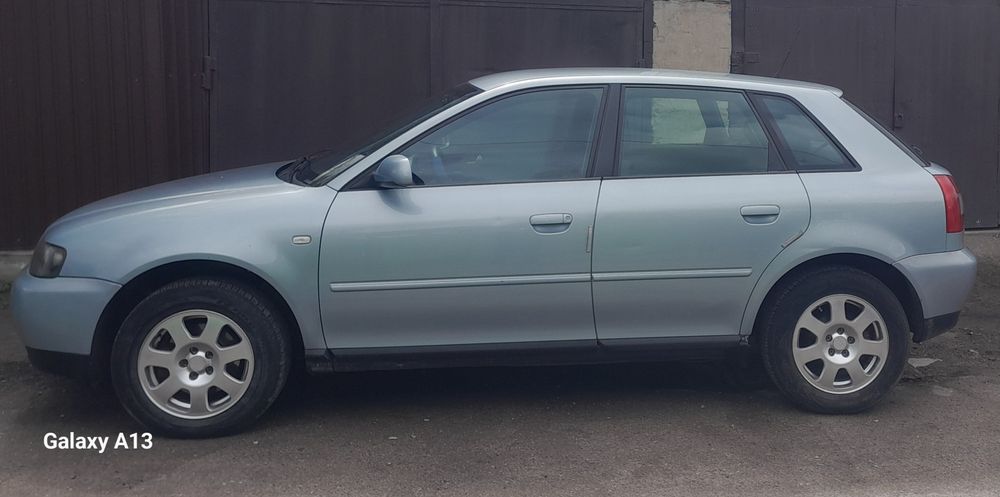 Продам машину Audi A3