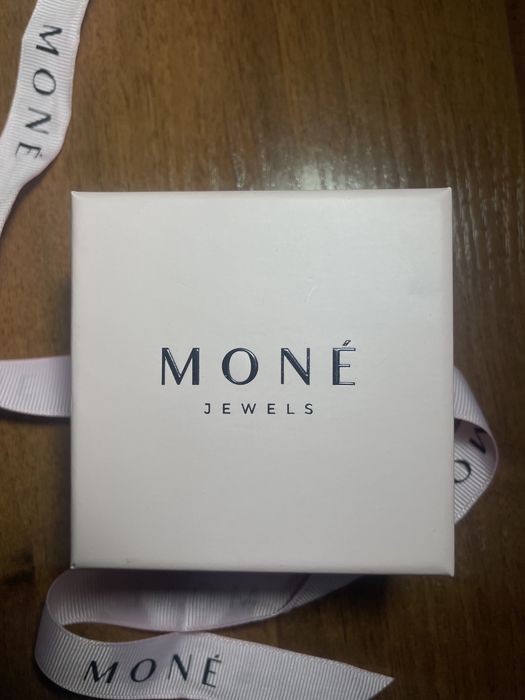 Продам бижутерию, бренд MONE