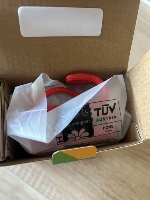 Aparat Polaroid Go Generation2, camera instant rosu