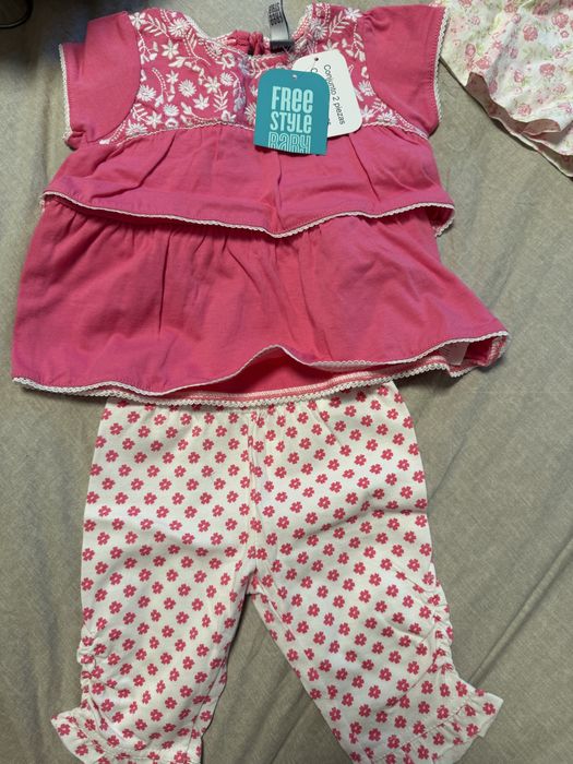 Лот бебешки дрехи за момиче