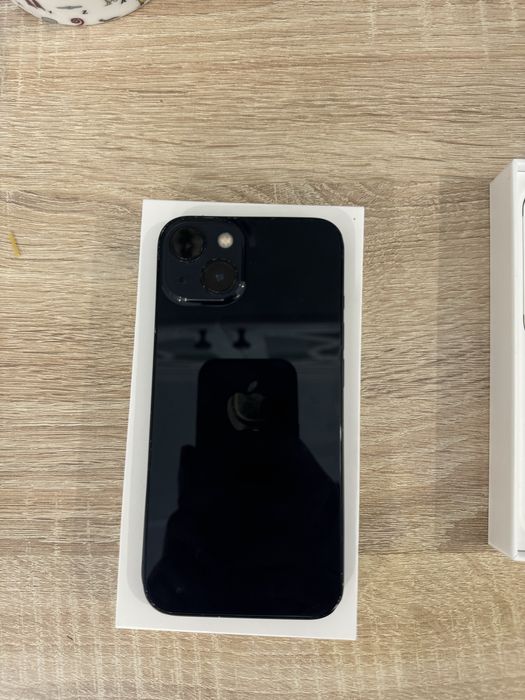 Продам айфон 13 256 гб