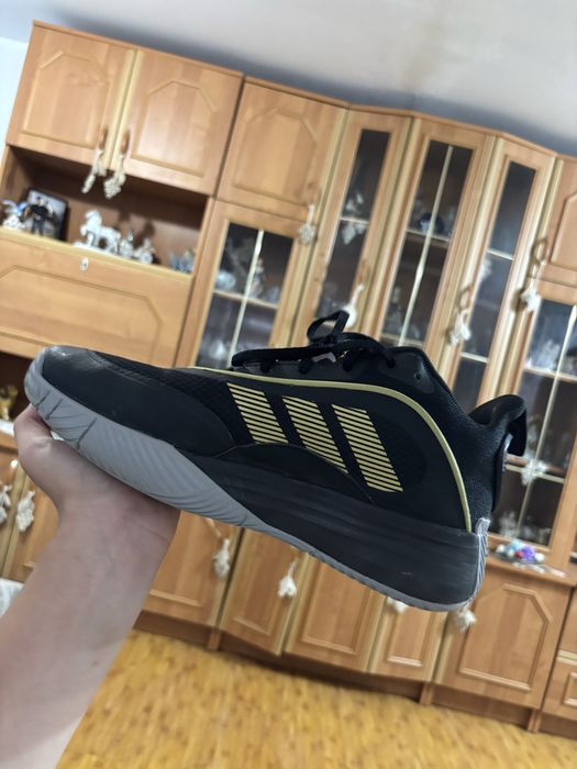 Adidas in stare buna
