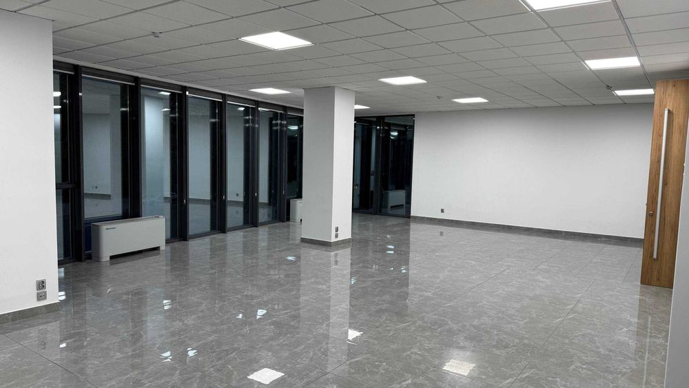 [КМ] офис в бизнес центре 106 м2