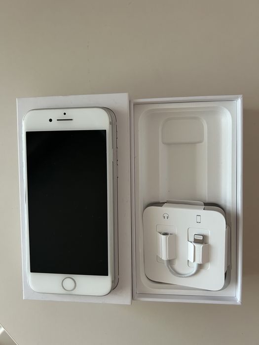 Iphone 8 - като нов