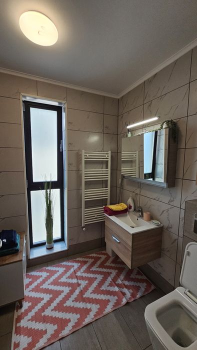 Studio 2 camere lux de inchiriat pe termen lung