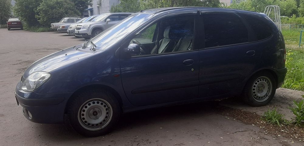 Продам автомобиль.