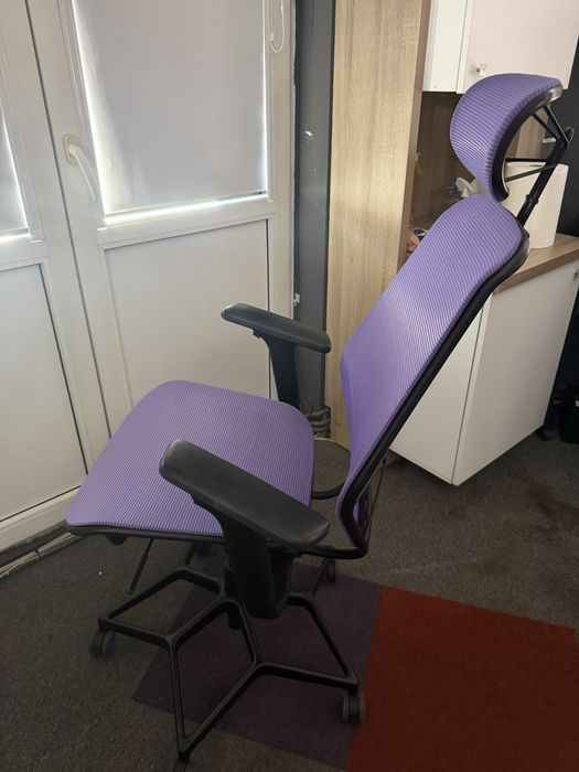 Scaun de gaming model STYRSPEL, culoare mov si negru