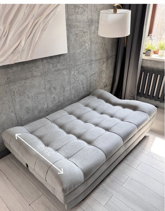 Диван светло-серый