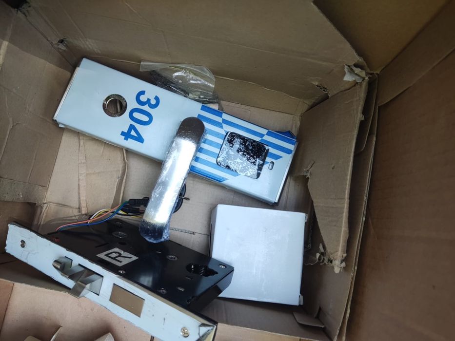 Продам электронные дверные замки