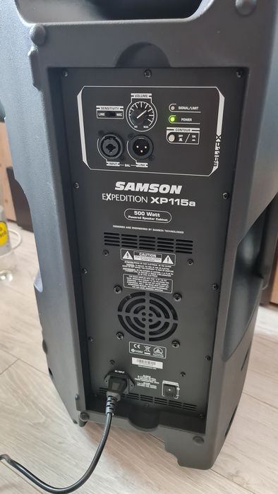 Boxe active Samson XP115A