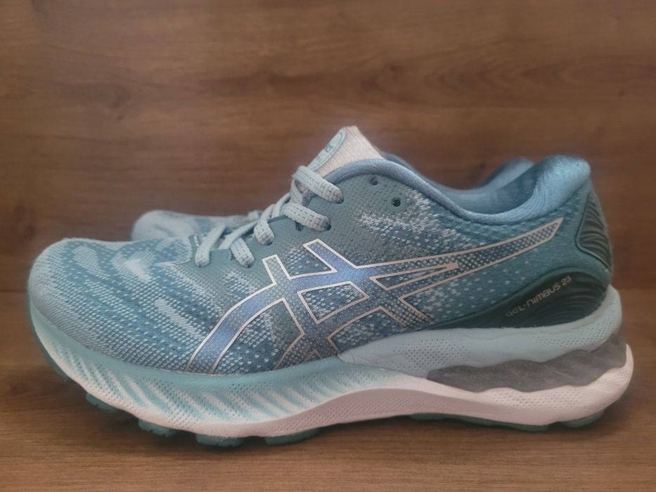 Дамски маратонки Asics Gel Nimbus 23-37номер