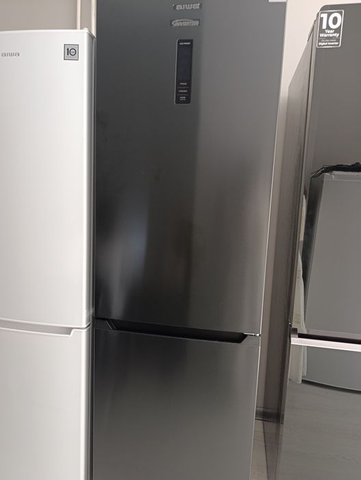 Продается двухкамерный холодильник AIWA 347, цвет черный
