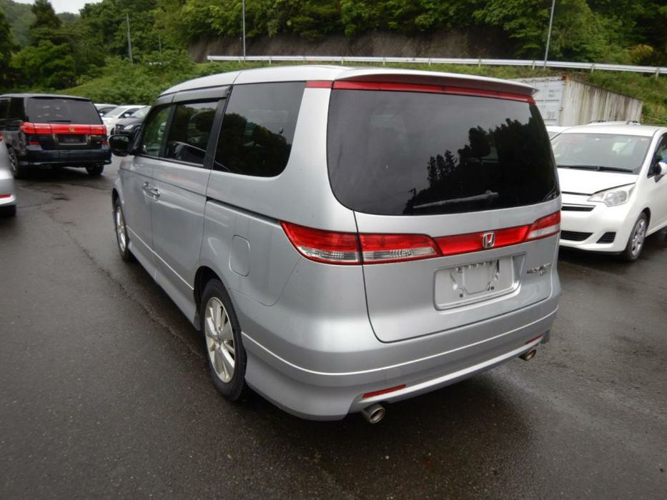 Продаётся машина Хонда Элюзион