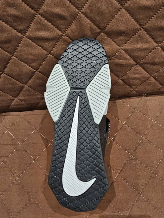 Nike Savaleos  negru cu alb