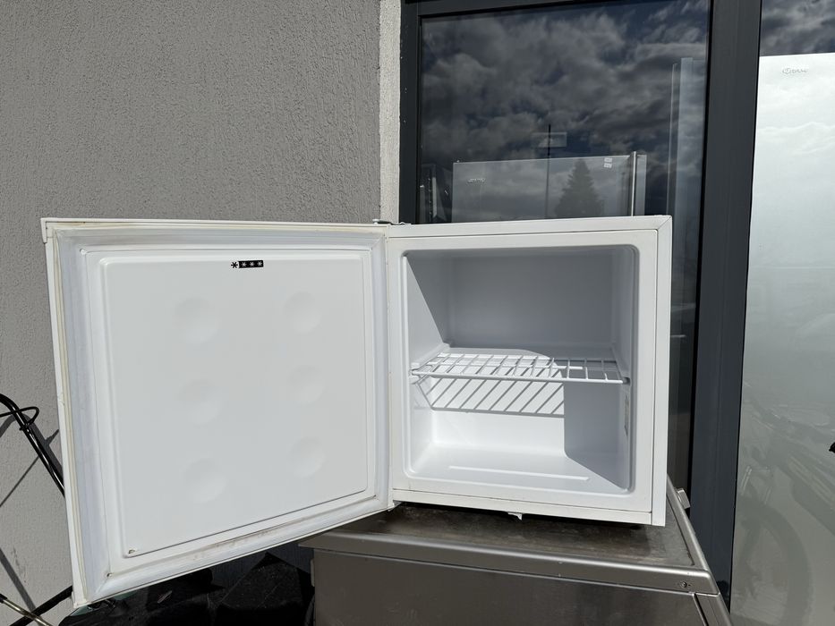 Мини - Малък Фризер Сименс 52см