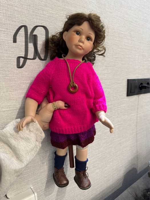 Продам фарфоровые кукол