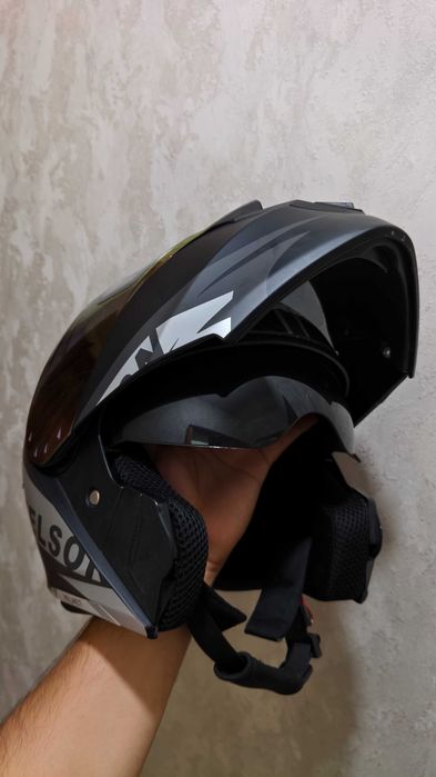 Moto, elektrovelosipedlar uchun kaska
