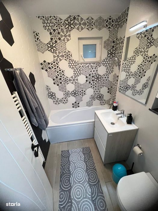 3 cam dec 80 mp living plus 2 dormitoare zona alexandru cel bun 550 e