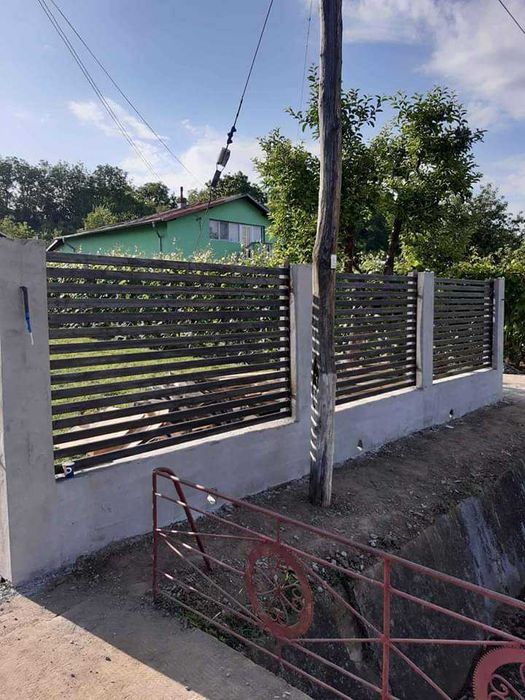 Garduri si porti din panouri stil jaluzele si alte modele disponibile