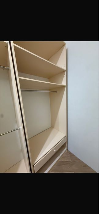 2 шкафа для вещей