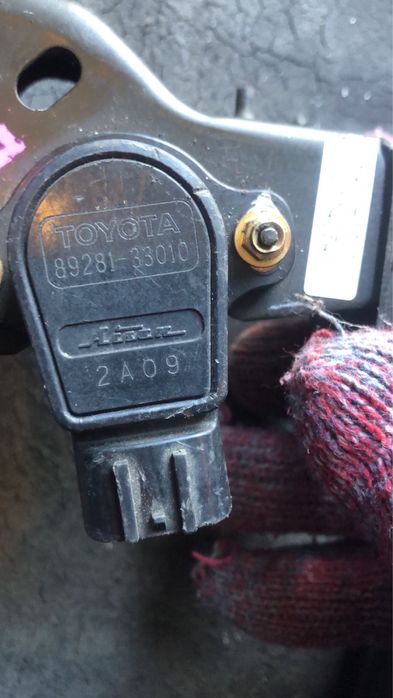 Продам оригинал датчик педали в сборе камри 30
