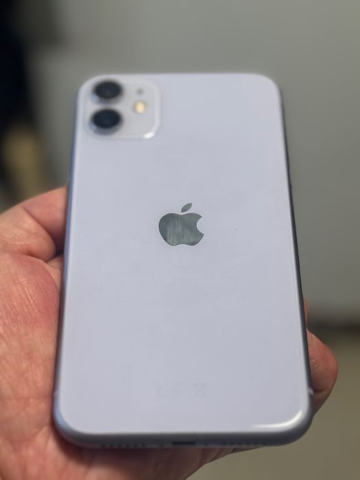Iphone 11 64GB mov arata ca nou (nicio zgarietura)