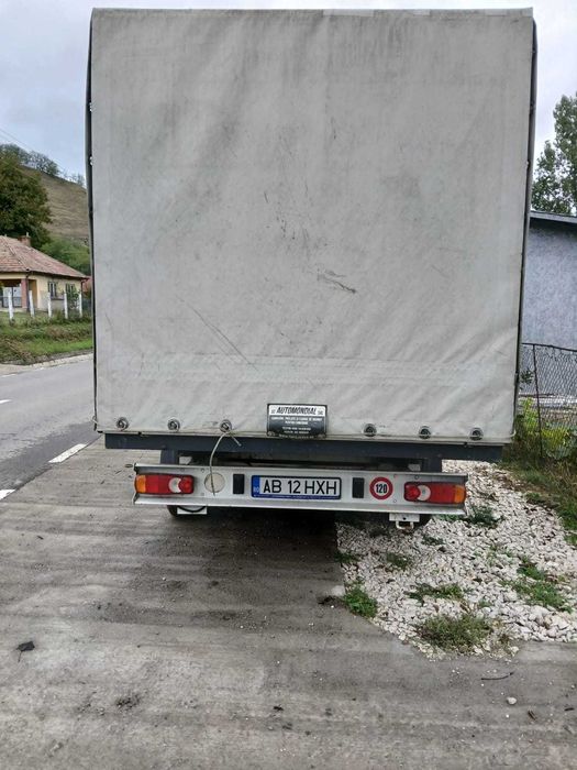 Vând autoutilitară