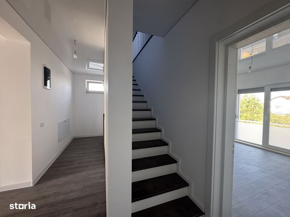 Casa Vila Mogosoaia | 6 camere | P+1+M teren 480mp | Persoana Fizica